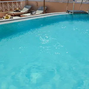 4* فندق مبيت وإفطار رياض أيني